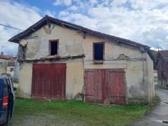 Déconstruction d'une grange landaise en pans de bois et torchis